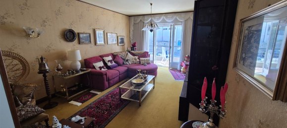 3 bedrooms Apartment in Trieste, Italy No. 271607 5