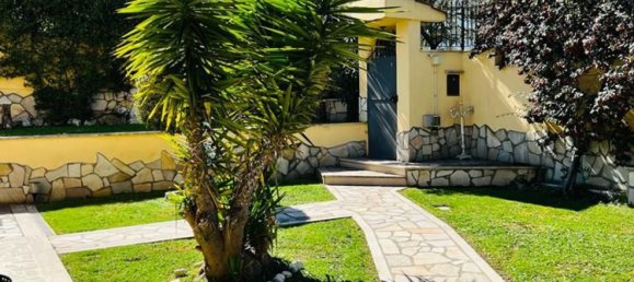 8 bedrooms Villa in Rome, Italy No. 335205 2