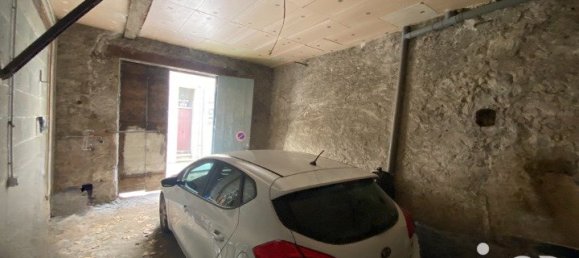 36m² Parking in Tournon-sur-Rhone, France No. 238032 3