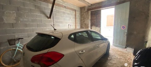 36m² Parking in Tournon-sur-Rhone, France No. 238032 4