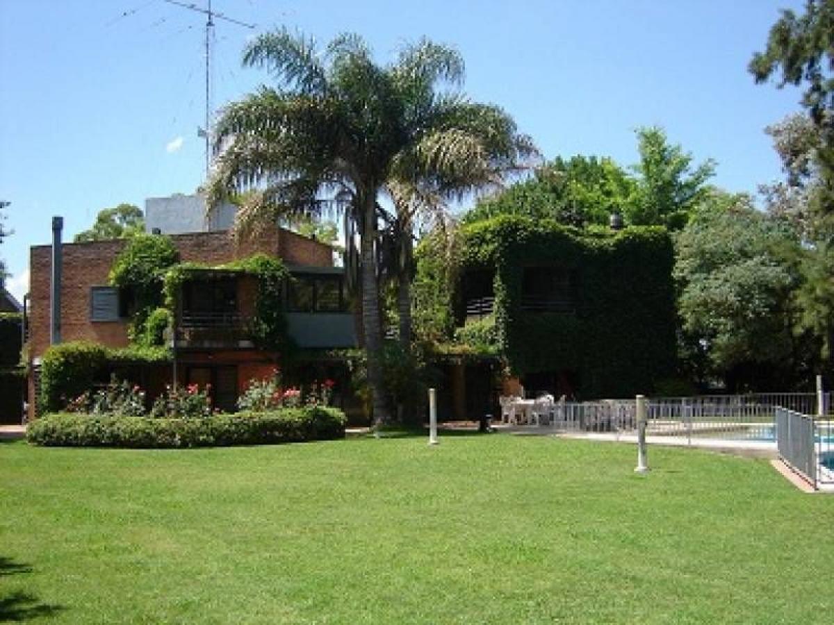 7 bedrooms House in Pilar, Argentina No. 12921