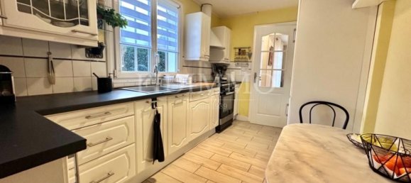 Дом с 5 спальнями в Шенвьер-сюр-Марн, Франция № 184797 4