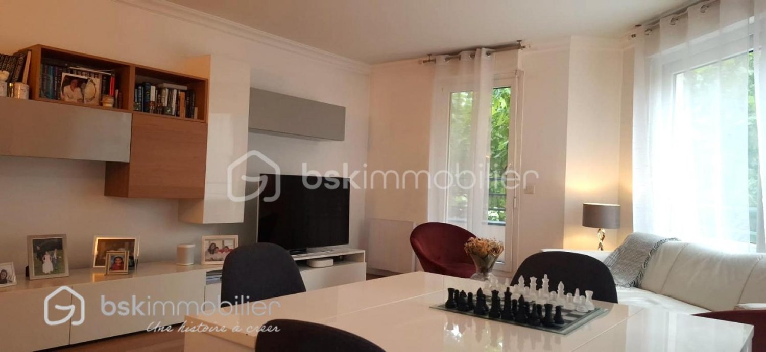 3 bedrooms Apartment in Boulogne-Billancourt, France No. 331077