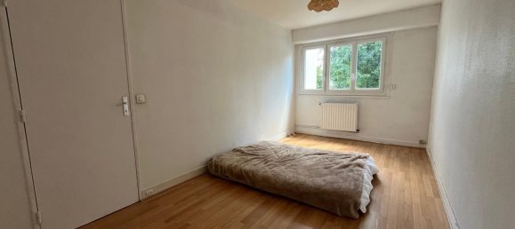 2 bedrooms Apartment in Le Plessis-Trevise, France No. 171469 6