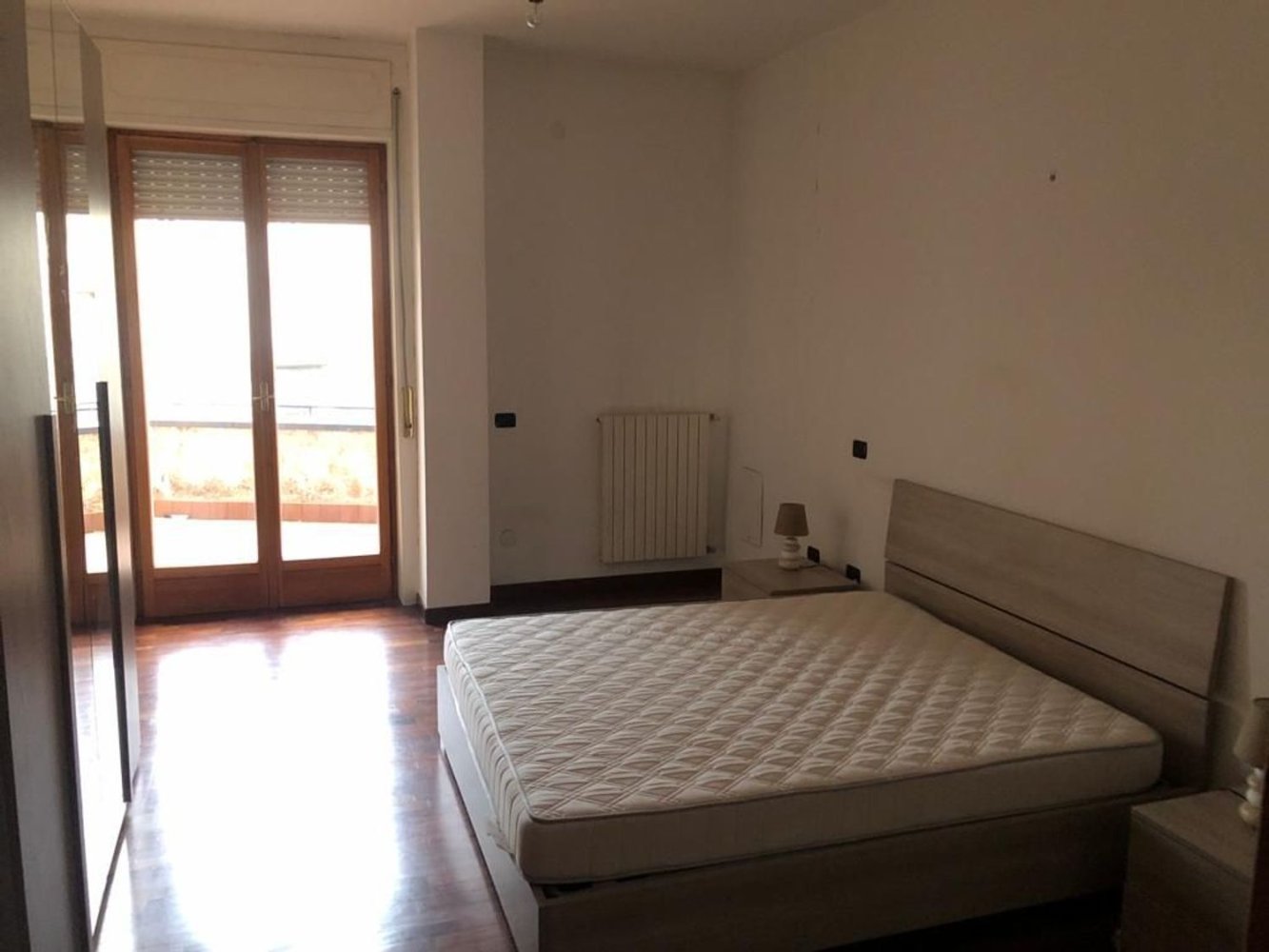 6غرفة شقة في Giugliano in Campania, Italy رقم 164219