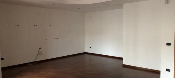 6غرفة شقة في Giugliano in Campania, Italy رقم 164219 9