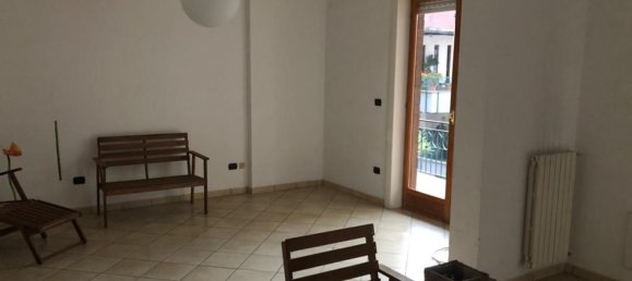 6غرفة شقة في Giugliano in Campania, Italy رقم 164219 4