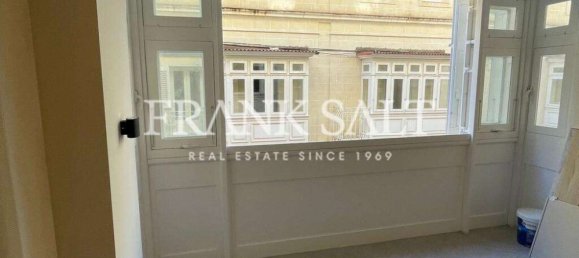 Apartamento de 3 dormitorios en Sliema, Malta No. 10258 3