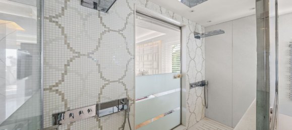 8 bedrooms Villa in Marbella, Spain No. 167789 14