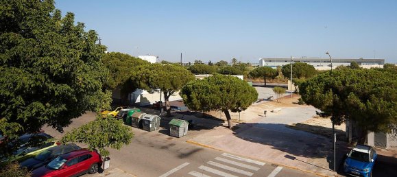 Apartamento de 4 dormitorios en Barriada Río San Pedro, Spain No. 167128 18