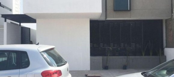 3 bedrooms House in Queretaro, Mexico No. 158526 2