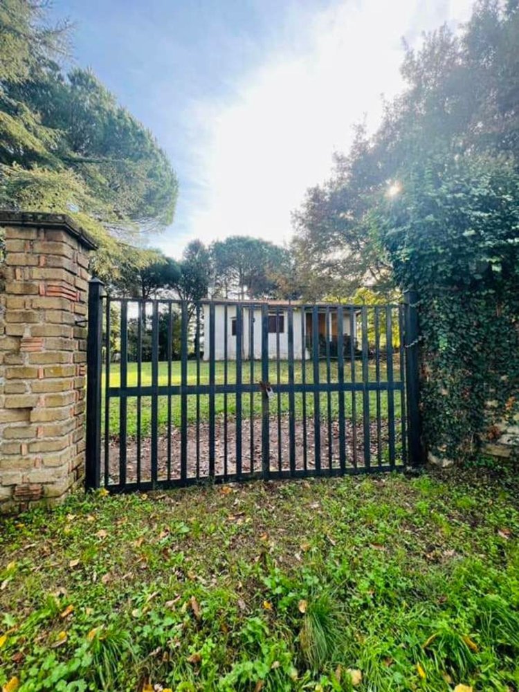 5-Zimmer Villa in Bassano Romano, Italy, Nr. 140934