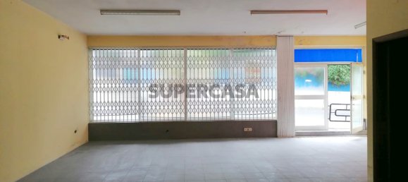 180m² Commercial property in Santa Maria de Lamas, Portugal No. 157984 11