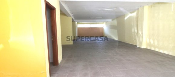 180m² Commercial property in Santa Maria de Lamas, Portugal No. 157984 14