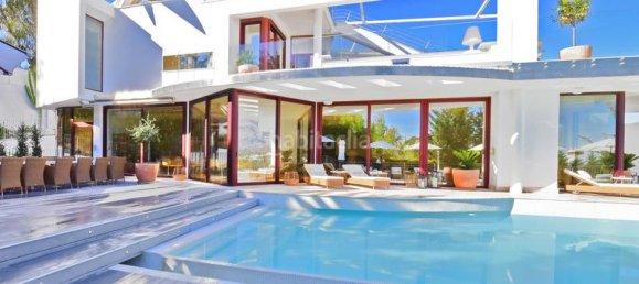 7 bedrooms Villa in Marbella, Spain No. 91798 6