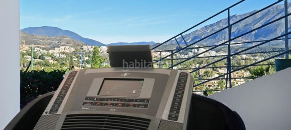 7 bedrooms Villa in Marbella, Spain No. 91798 18