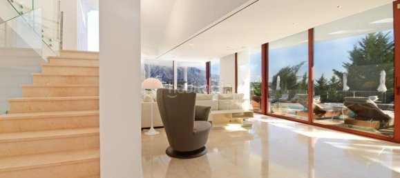 7 bedrooms Villa in Marbella, Spain No. 91798 26