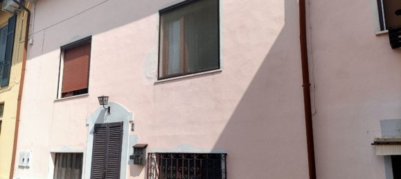 5 bedrooms House in Mortara, Italy No. 360894 3