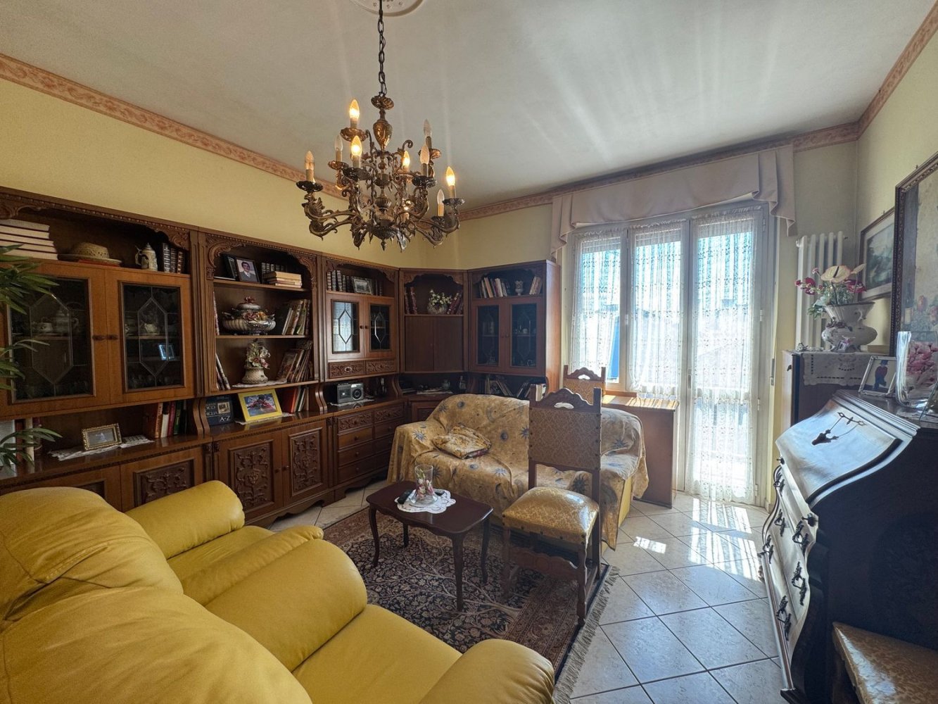 4غرفة شقة في Santo Stefano Belbo, Italy رقم 301711