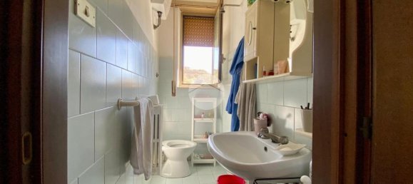 3 rooms Apartment in Pozzuoli, Italy No. 63613 20