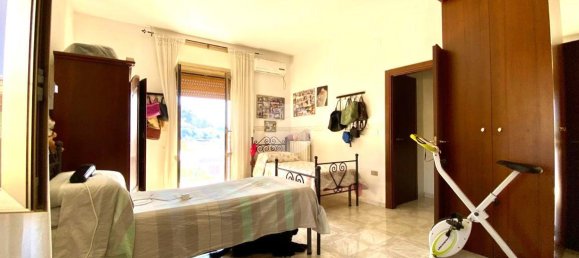 3 rooms Apartment in Pozzuoli, Italy No. 63613 26