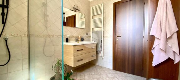 3 rooms Apartment in Pozzuoli, Italy No. 63613 21