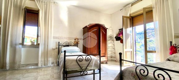 3 rooms Apartment in Pozzuoli, Italy No. 63613 41