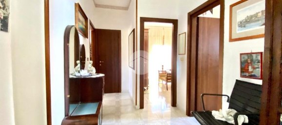 3 rooms Apartment in Pozzuoli, Italy No. 63613 35