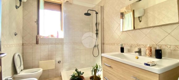 3 rooms Apartment in Pozzuoli, Italy No. 63613 15