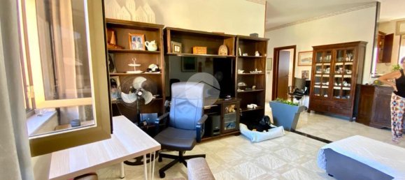 3 rooms Apartment in Pozzuoli, Italy No. 63613 4