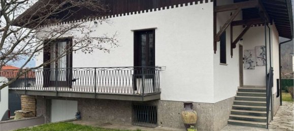 7 rooms Villa in Lavena Ponte Tresa, Italy No. 198888 2