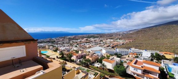 2 bedrooms Penthouse in Adeje, Spain No. 24044 3