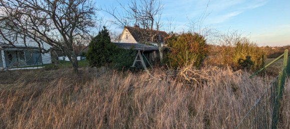 Земельный участок в Везен-сюр-Луар, Франция № 77858 2