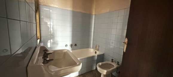 Apartamento de 2 dormitorios en Vigo, Spain No. 190978 7