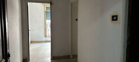 Apartamento de 2 dormitorios en Vigo, Spain No. 190978 11