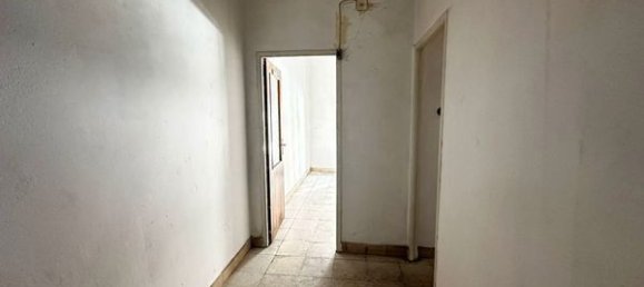 Apartamento de 2 dormitorios en Vigo, Spain No. 190978 14