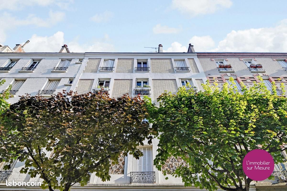 2 bedrooms Apartment in Vincennes, France No. 291297