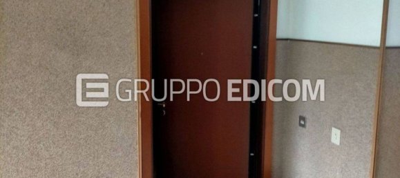 3-salle Appartement à Vigevano, Italy No. 186025 12