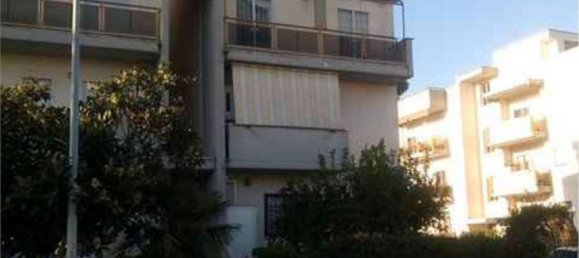 Apartamento de 2 habitaciónes en Nettuno, Italy No. 32474 21