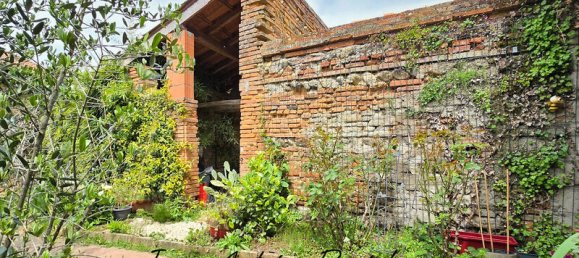 8 rooms Apartment in Saint-Lys, France No. 298617 3