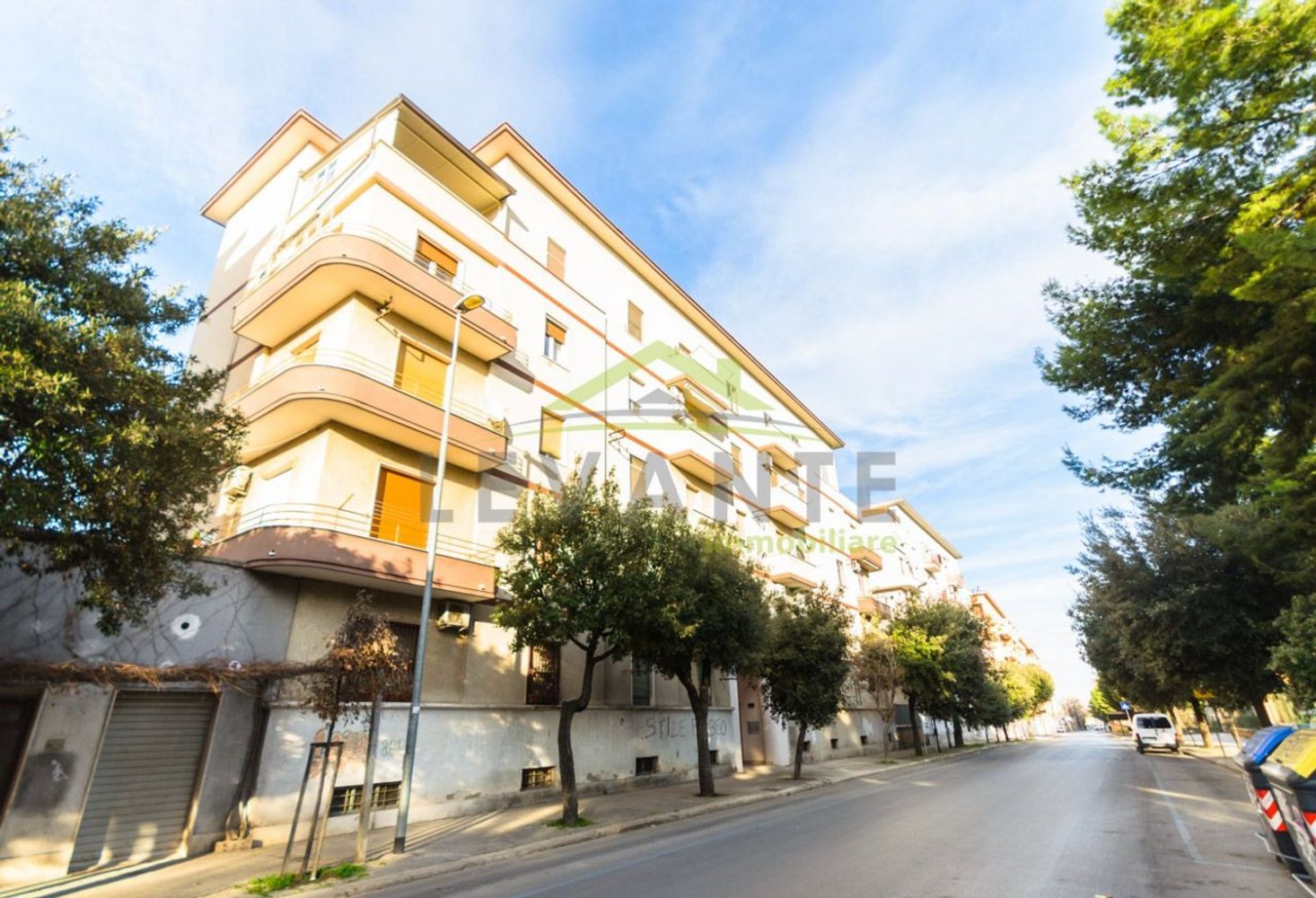 Apartamento de 3 habitaciónes en Foggia, Italy No. 91269