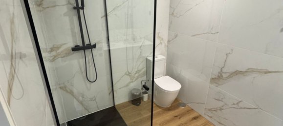 3 bedrooms Apartment in Porto, Portugal No. 167954 9