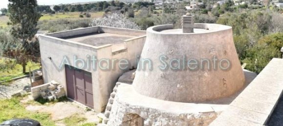 4-Zimmer Villa in Salve, Italy, Nr. 25520 27