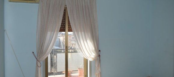 5-salle Appartement à Caltanissetta, Italy No. 252089 4