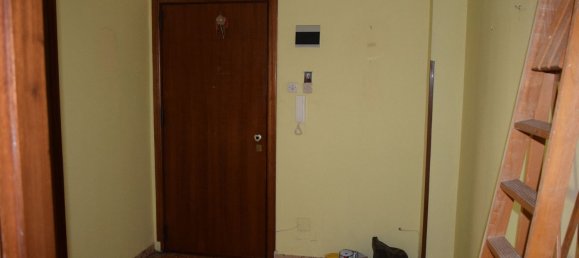 5-salle Appartement à Caltanissetta, Italy No. 252089 2