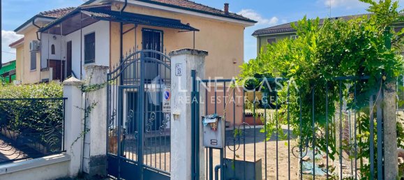 2 غرف نوم فيلا في Mortara, Italy رقم 345814 4