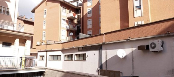 3 rooms Apartment in Isernia, Italy No. 159746 2