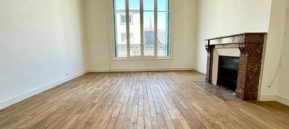 2 bedrooms Apartment in Reims, France No. 263819 7