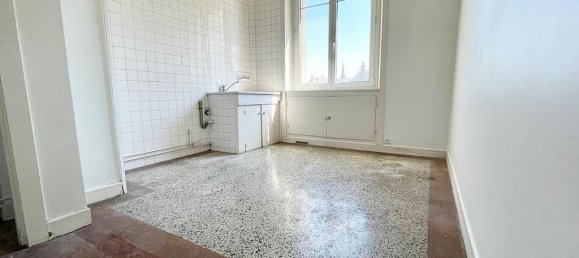 2 bedrooms Apartment in Reims, France No. 263819 8