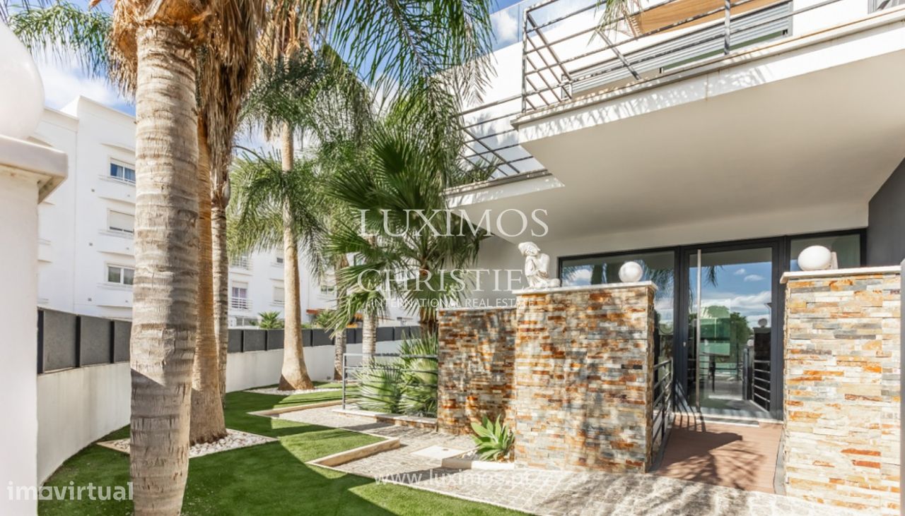 Villa de 5 dormitorios en Albufeira, Portugal No. 21414